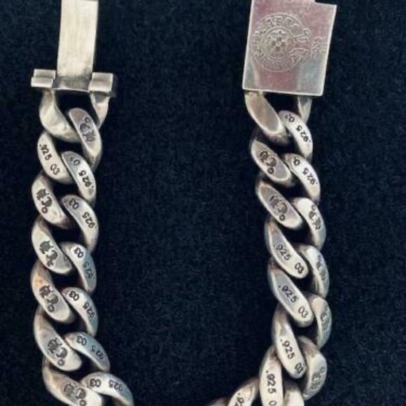 CHROME HEARTS SILVER BRACELET Black-Colored Stones w/box and bag - Picture 4 of 7